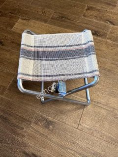 Skládací židlička s vrchní deskou